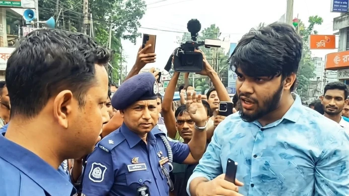 শিক্ষার্থী আন্দোলনে ছেলের অংশগ্রহণের জেরে বিএনপি নেতা বহিষ্কার