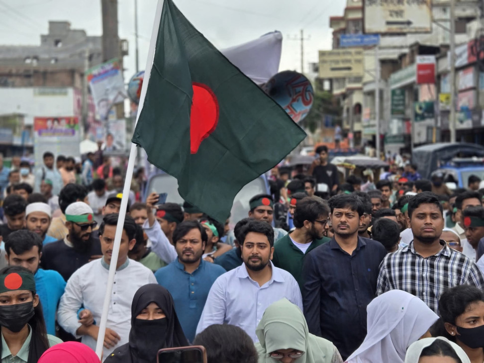 গোপালগঞ্জে হামলার প্রতিবাদে এনসিপির দেশব্যাপী বিক্ষোভের ঘোষণা নাহিদ ইসলামের