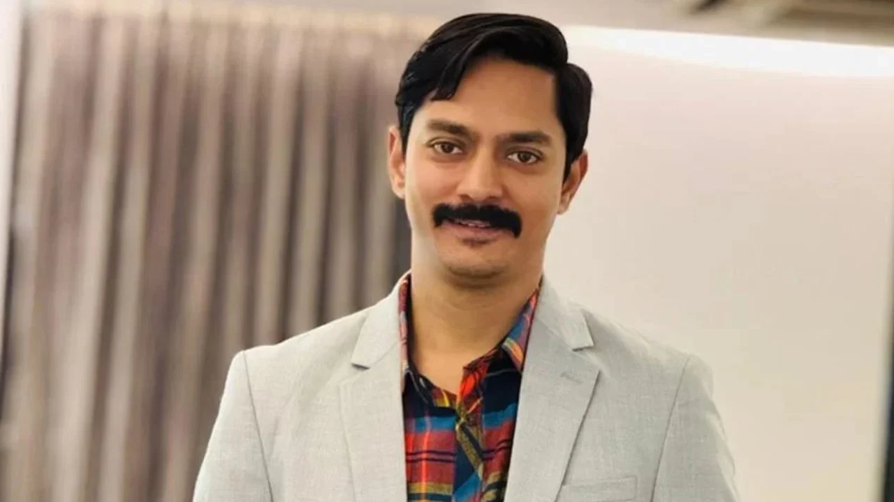 আমিরাতে পুলিশের হেফাজতে বিমানের কেবিন ক্রু মীর্জা আদনান