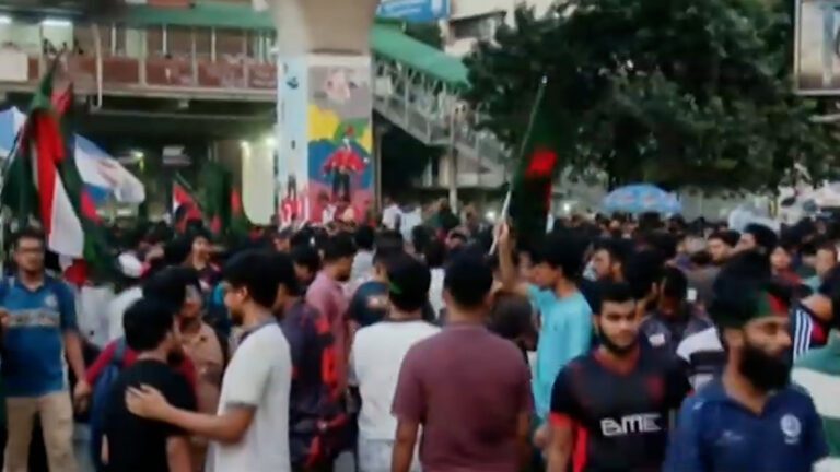 বৈষম্য নিরসনে তিন দফা দাবিতে প্রকৌশল শিক্ষার্থীদের ‘লং মার্চ টু ঢাকা’ বুধবার