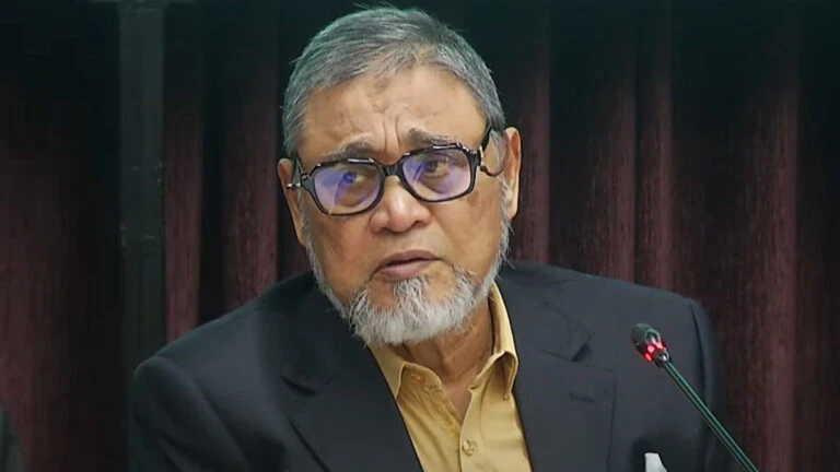 আয়নার মতো স্বচ্ছ নির্বাচন আয়োজনের অঙ্গীকার ইসির: সিইসি নাসির উদ্দিন