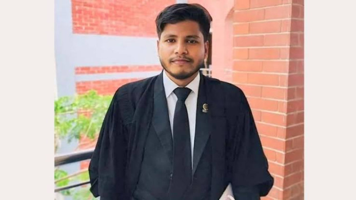 চট্টগ্রামে আইনজীবী আলিফ হত্যা মামলায় অভিযোগপত্র গ্রহণ, ১৮ আসামির গ্রেফতারি পরোয়ানা