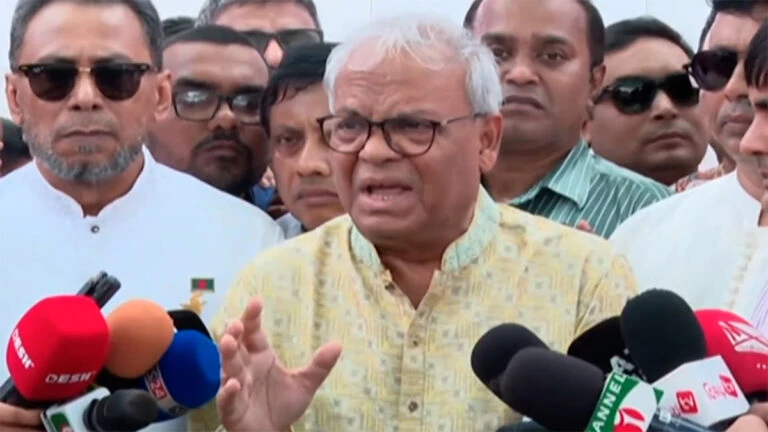 প্রশাসনে ধর্মভিত্তিক দলঘেঁষাদের নিয়োগ দেওয়া হচ্ছে: রিজভী