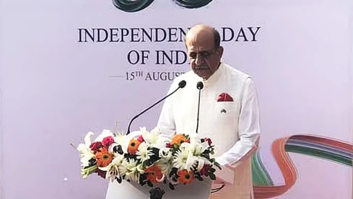 বাংলাদেশ-ভারত সম্পর্ক আরও জোরদারের আহ্বান দীনেশ ত্রিবেদীর