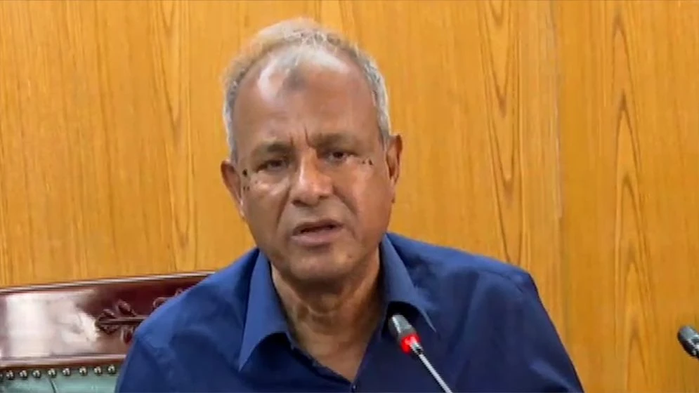 লটারিতে এসপি নিয়োগে মেধাবীদের বাদ পড়ার সুযোগ নেই: স্বরাষ্ট্র উপদেষ্টা