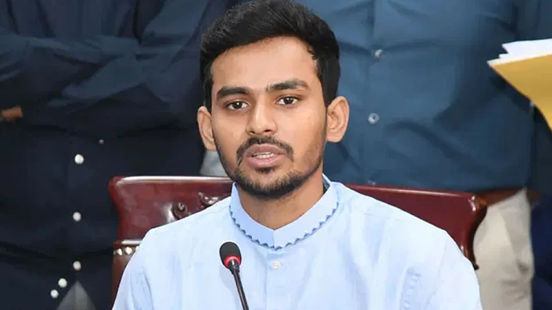 ফ্যাসিবাদী শক্তির বিরুদ্ধে ঐক্যবদ্ধ থাকার আহ্বান: আসিফ মাহমুদ