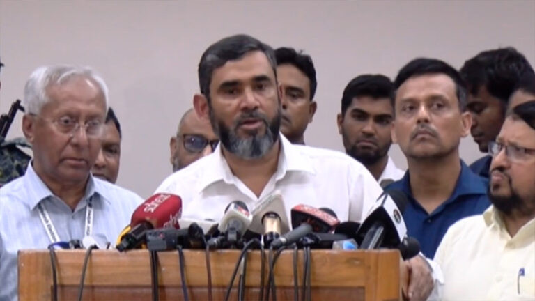 কোনও নির্বাচনেই ইভিএম ব্যবহার হবে না: নির্বাচন কমিশনার সানাউল্লাহ