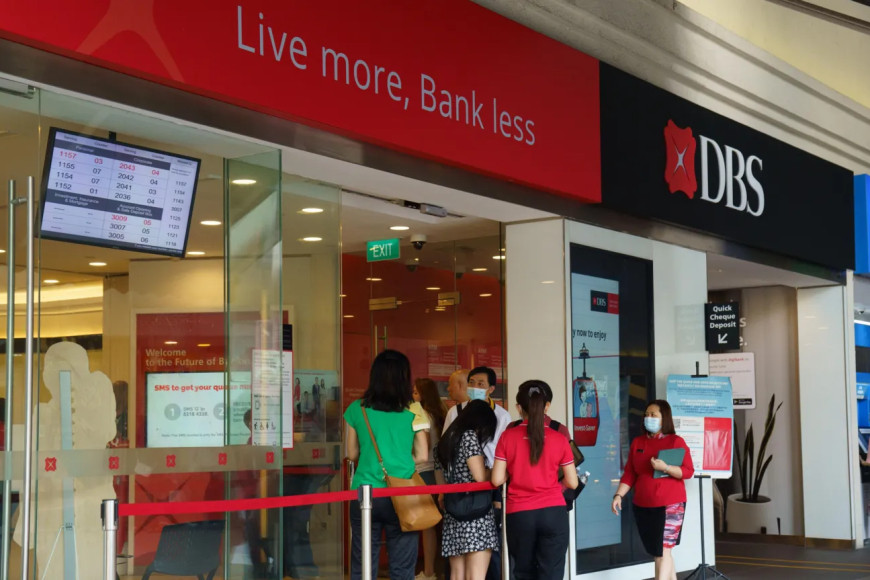 Major Asia bank to cut 4,000 roles as AI replaces humans