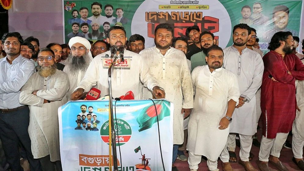 হাজারবার জুলাই ব্যবসায়ী বলা হলেও আপত্তি নেই: নাসীরুদ্দীন পাটওয়ারী