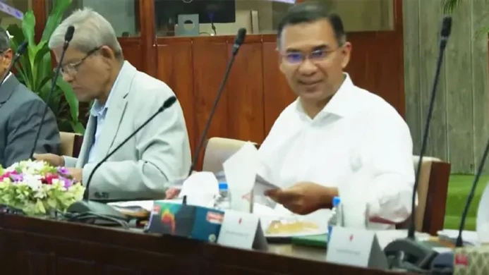 জাতীয় সংসদ সচিবালয়ে মন্ত্রিপরিষদের বৈঠক
