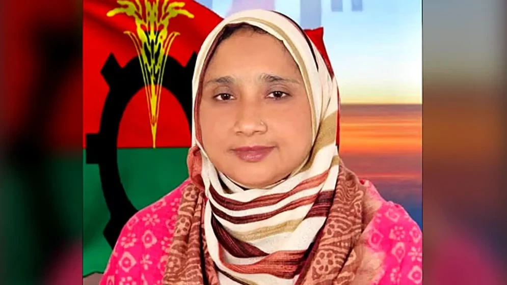 প্রধানমন্ত্রীর নির্দেশে পদত্যাগ করলেন এমপি ফেরদৌসী মিষ্টি