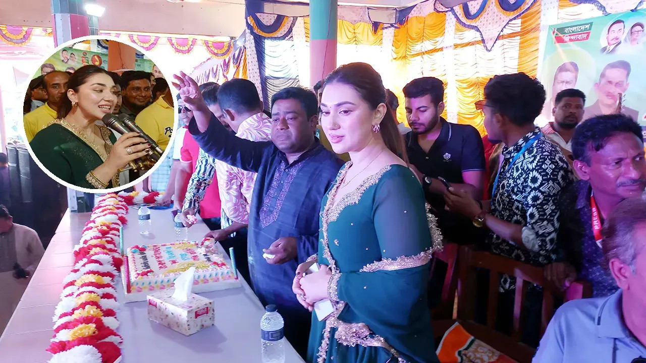 আ.লীগের এমপির মনোনয়নপ্রত্যাশী অপু বিশ্বাস এবার বিএনপির মঞ্চে