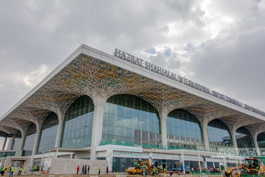 Man held with 2 kg of gold hidden inside rechargeable lamps at Dhaka airport
