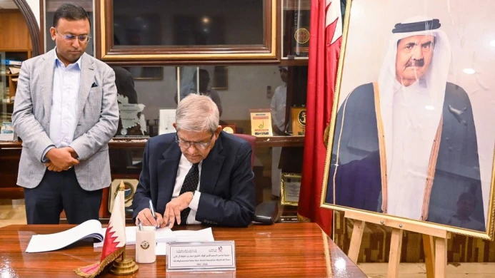 কাতারের সাবেক আমিরের মৃত্যুতে শোক বইয়ে স্বাক্ষর করলেন মির্জা ফখরুল