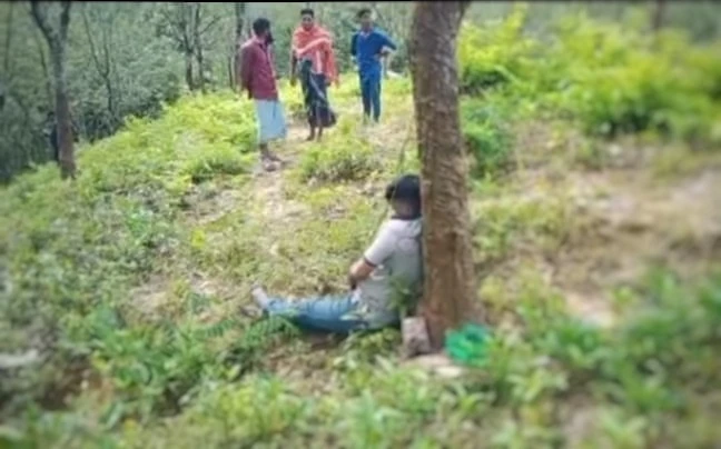 কক্সবাজার রাবার বাগানে অজ্ঞাত যুবকের লাশ উদ্ধার, এলাকায় আতঙ্ক