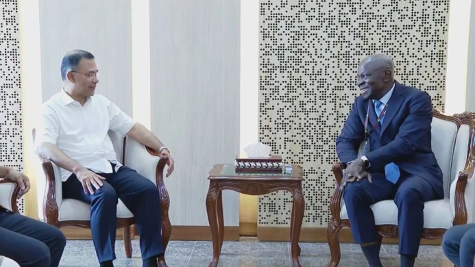 প্রধানমন্ত্রীর সঙ্গে আইএলও মহাপরিচালকের সৌজন্যে বৈঠক