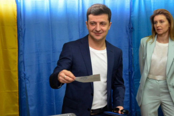 Starmer backs Zelensky after Trump calls him 'dictator