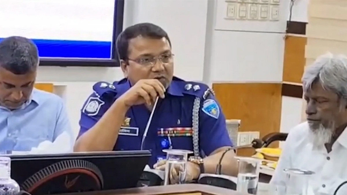 আপনার বহু আগে আমি ছাত্রদল করেছি, ছাত্রদল নেতাকে এসপি