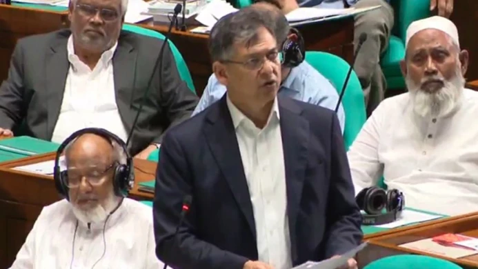 শেখ হাসিনা দেশে ফিরলেই ফাঁসির রায় কার্যকর: স্বরাষ্ট্রমন্ত্রী