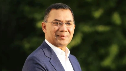 সরকারি অনুষ্ঠানের ব্যানার-বিলবোর্ডে প্রধানমন্ত্রীর ছবি ব্যবহার নিষিদ্ধ