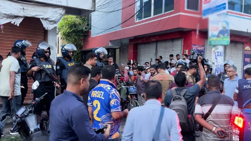 জামায়াত-গণঅধিকার পরিষদের সংঘর্ষে এমপি আমির হামজা আহত
